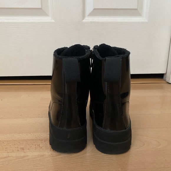 Warm Lined Boots - Picture 3 of 8